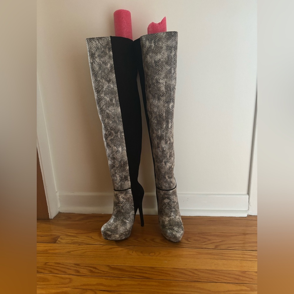 Shoe Dazzle Black and Gray Snakeskin Over-the-Knee Boots